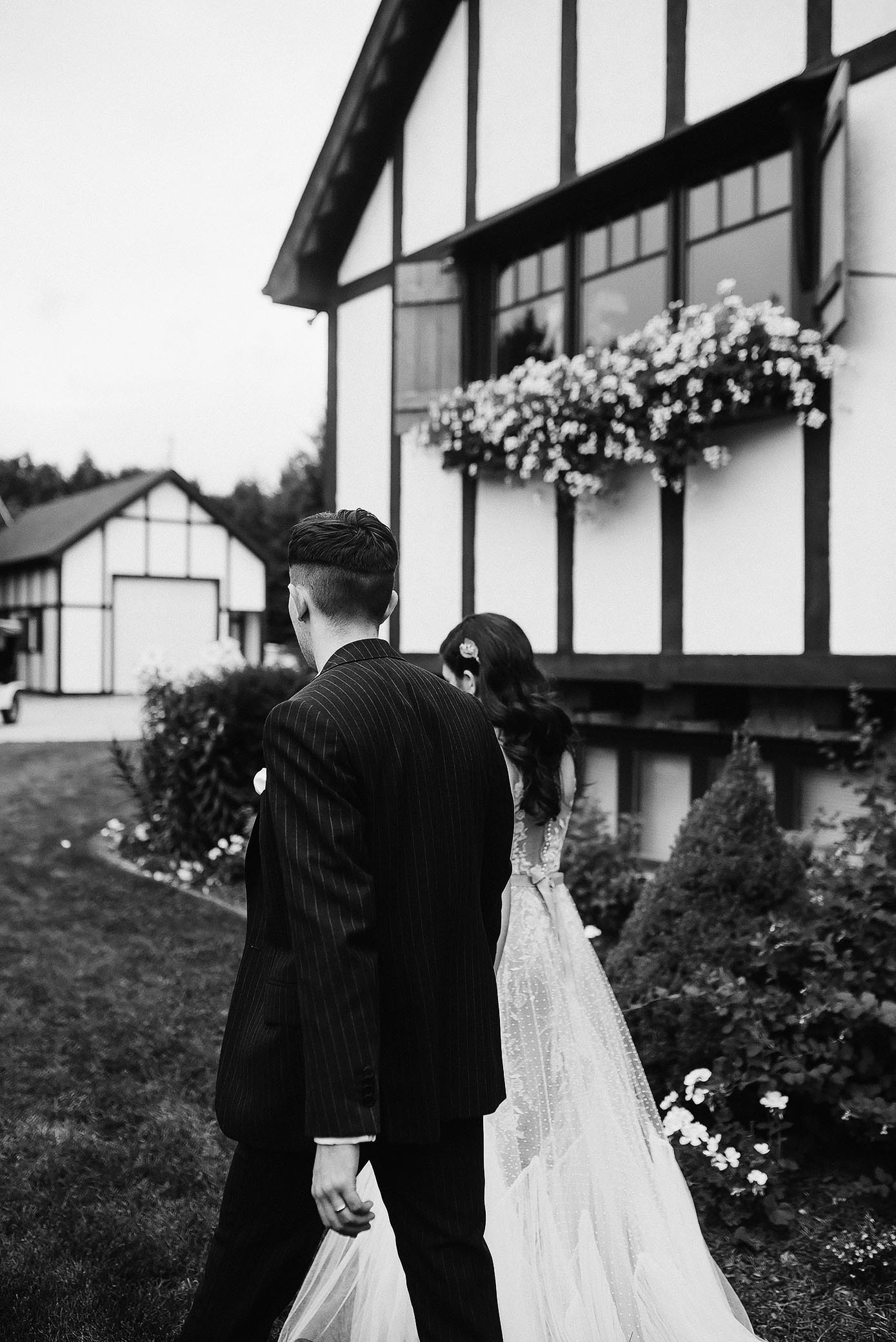 outdoor estate wedding